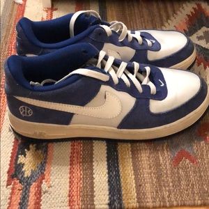 Nike Air Basketball Logo Sneakers